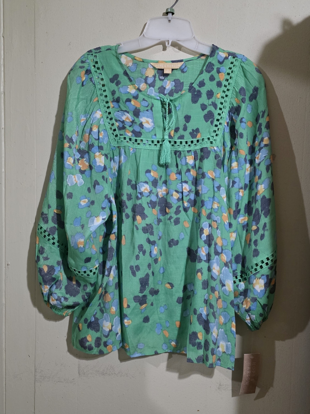 NWT Hope & HardLow Green Floral Peasan Bloese Size XL
